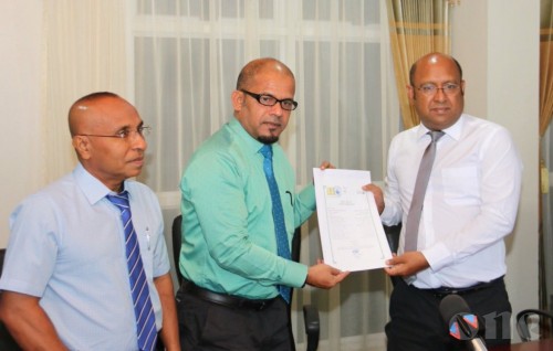 Labor party ah memberun hamanuvaakamah meege 3 aharukurin EC in ninmee gaanoonaa hilaafah 