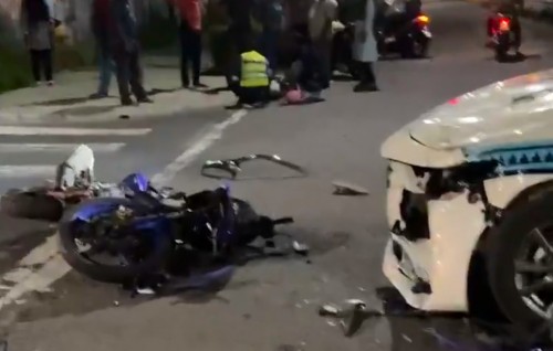 Youth injured in collision had license revoked; police investigating officer driving police vehicle