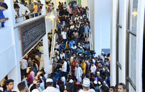 Eid Prayers held in Maldives, weather remains poor