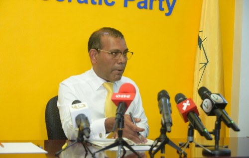 Majileehugai restaurant eh hedhumun haradhuthah vaanee kuda: Nasheed