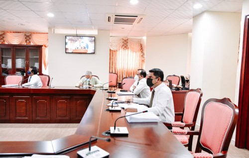 Rohingya ah eheevaan kulhunu match thakun FAM ah libunu 377,000 rufiyaa haradhu kuri goiy neyn'gey massala eh!