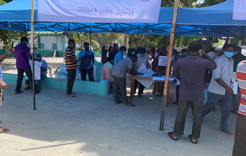 Fathuruverin eruvumaa dhekolhah Nilandhoo gai muzaaharaa koffi