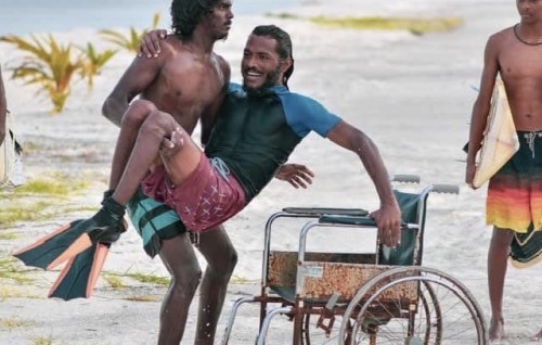 Paralyze viyas raalhun ufaaverikann, ''loabi'' manzaruge fahathugai namoonaa ekuverin!