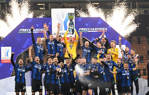 Fahu sikunthu Sanchez jehi goal in Juventus rovvaalai, Inter in 12 aharahfahu Super cup nagaifi