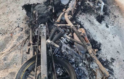 Fire set to motorcycle of police officers who stopped dealer
