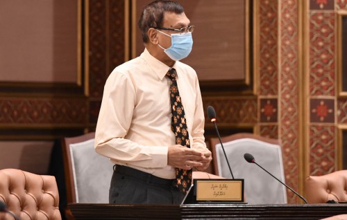 Raajjeyge credit rating dhakkuree Majlis in faaskuri Report ge sababun: Shareef