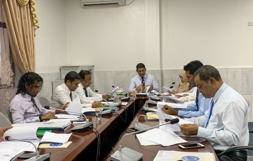 Magistrate innah mahaku 500 rufiyaa ge allowance eh dhinumah Committeen faaskoffi