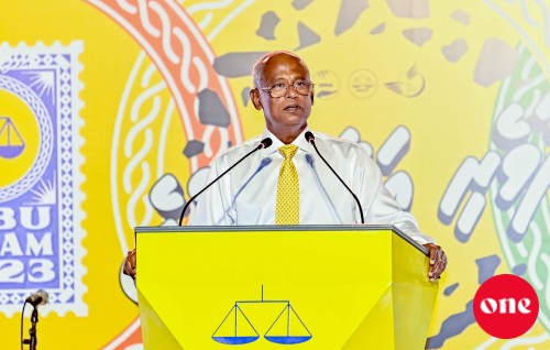 Verikamah fahu siyaasee masahkathun retire kuraanan: Raees