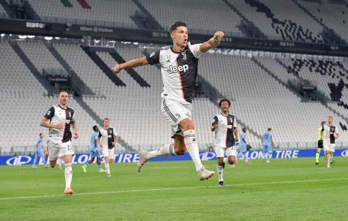 3 league gai 50 goal hama kuri furathama kulhuntheriyaage Sharaf Ronaldo ah