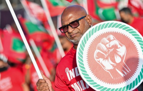 India in Samadh deport kohllaifi, raajje gennaane kamah buni flight ves jahssaifi