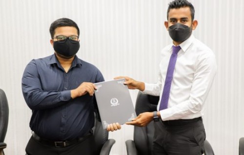 Prison officerunnah body worn camera aai Taser hoadhan bayakaa havaalu koffi