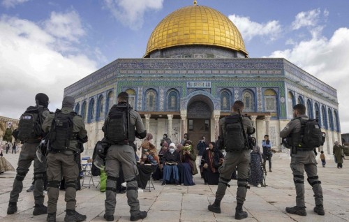 Israel sifain Aqsa miskithuge thereyah vannanee kon ehccheh beynun vegen?