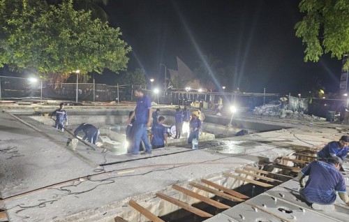 Repair works ongoing to re-open fountain in republic square for Eid