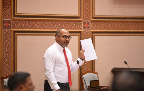 Mi sarukaarun evves meehaku frame eh nukuraane: Ihusaan 