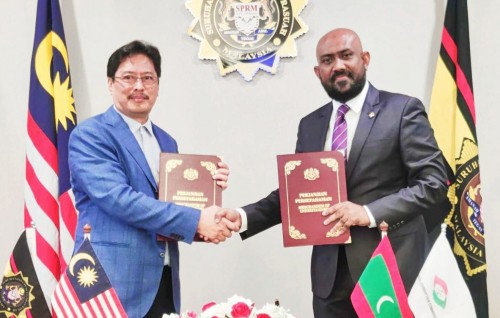 Thahugeegugai ehbaarulun dhinumah ACC aai Malaysia ge anti- corruption commission in ehbasvejje