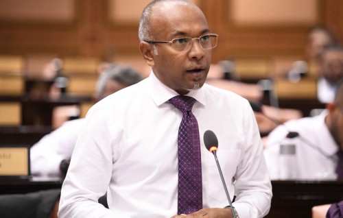 Drug faruvaa dhinumuge siyaasathu badhalu kuran govaalai Hassan lathee hushahelhi Qaraaru beyrukollaifi