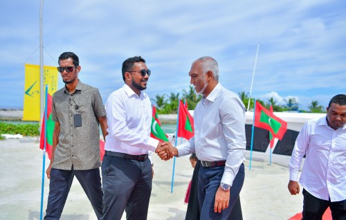 Nafrathu ufahdhaa meehunnaa dhekolhah nukume rayyithun Raees ah dhinee 