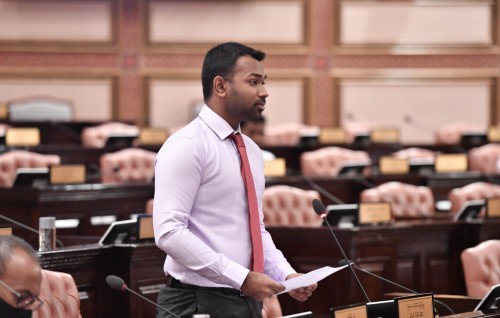 Furaalhu mashshah kujjaa vettunu massalaiga 2 vazeerun majilis ah