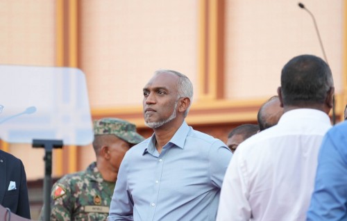 Raahjjeyge rahkaatherikan kashavarukurumah vaki eh gaumehgge askaree ehee beynumeh noon: Muiz