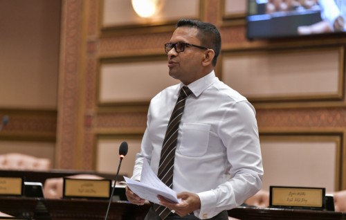 Huvai nukurevi thibi vakeekunnah kuru thamreeneh hingai, huvai kuruvan jehey gothah Majlis in faaskoffi