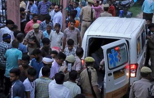 India gai dheenee ehvumehgai fithigen bayaku maruvi mahsala: ehvun inthizaamu kuri faraai hayyaru koffi