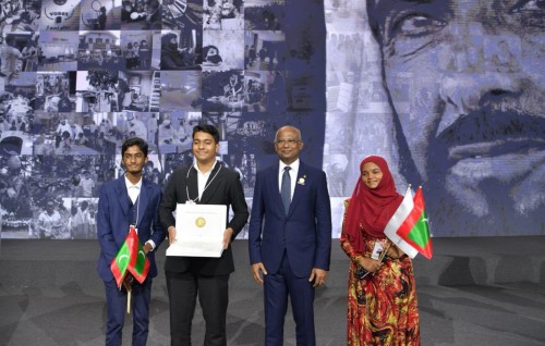 Addu City ge Hira School ah sharafuveri bainalaguvaamee award eh