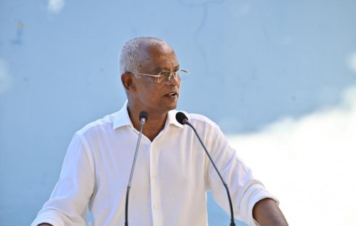 Siyaasee halaboli kamuge therein dhaulathuge 3 baaruge verin dhuruvaan jehey: Raees