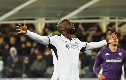 Lukaku aai MacTominay ge goal thakaa eku Napoli enburi 1 vana ah