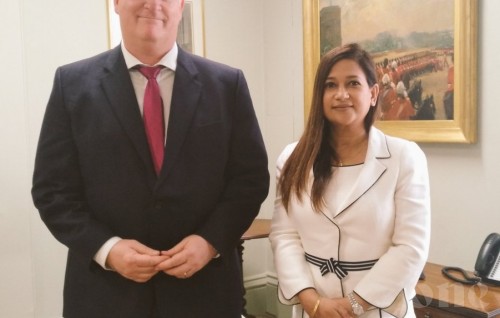 Dr. Farahnaz presents letter of credence to UK Director of Protocol