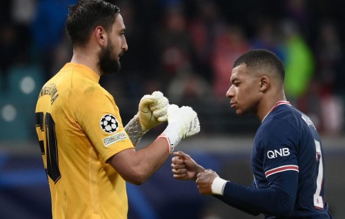 ''Mbappe akee alien eh''