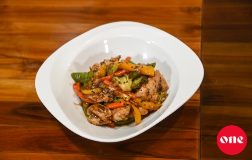 One Kitchen: Chicken Stir-fry Recipe