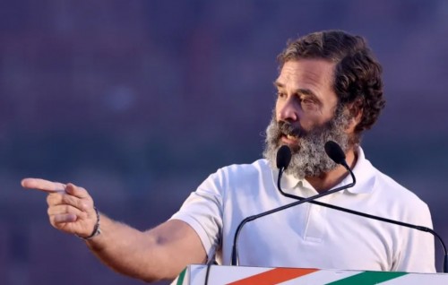 Rahul Gandhi ah ivvunu hukumuge fahathugai othee siyaasee sababekeve.