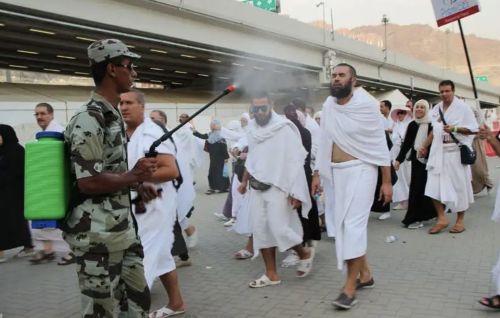 Hajj dhuvahu hoonumin 44 degree ah araane kamah lafaa kurevey: Saudi Arabia