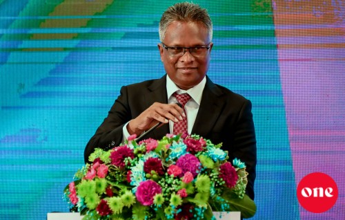 Massaikaiy kohfaivaanee adhi massaikaiy kuraanee ves vaki fikureh belumeh nethi: Azim