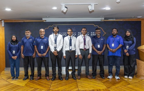 Stelco ge faraathun Hajjaai Umraa ah fonuvaa muvazzafun hovaifi