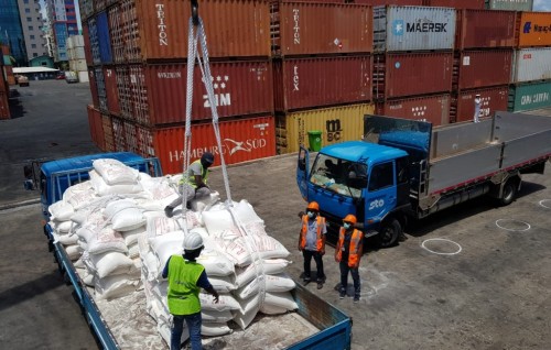 Tragic incident at MPL: Man in serious condition after carpet roll fell on him