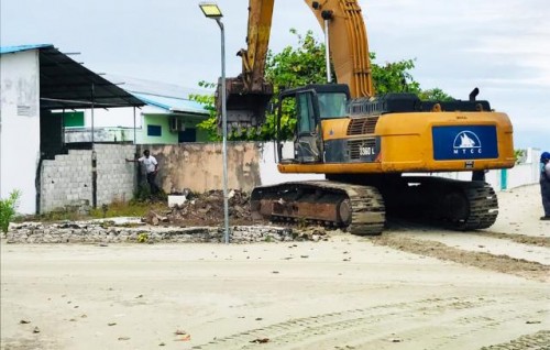 2004 vana aharuge Tsunami gai Mundoo in vettunu ge thakaai magu faaruthakuge gaathah nagai saafu koffi
