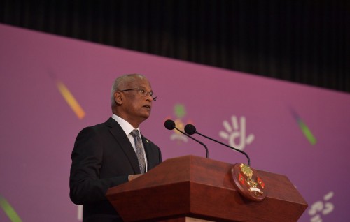 Vaguthee teacher in dhanee ithuruvarun, hallu nuhoadhaifi nama biru bodu: Raees