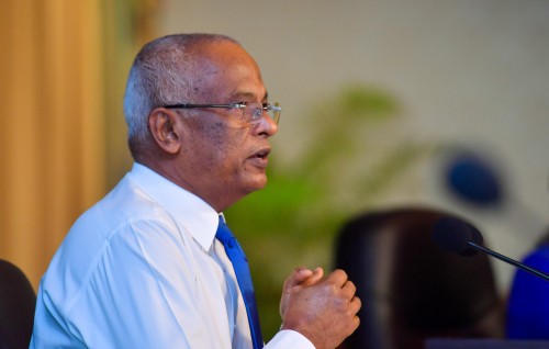 Media thakah sarukaarun fiyavalhu alhan thaaeedheh nukuran: Raees