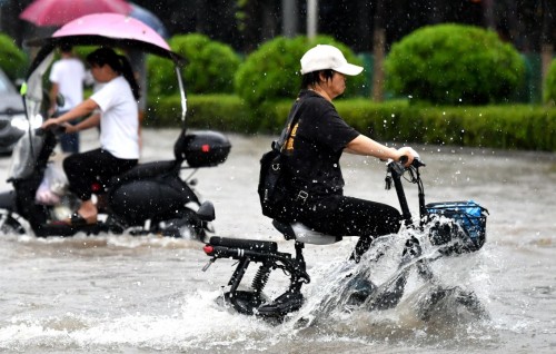 Thoofaan Doksuri China ah, Beijing ah red alert nerefi