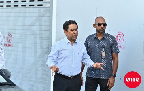 Heyo edhey faraai thakun verina dhey faisaagai hifumakee kushei noon: Yameen