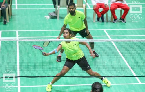 Registry vefaivaa members ah Ekuveni Badminton Court beynunkurumuge furusathu hulhuvaalaifi