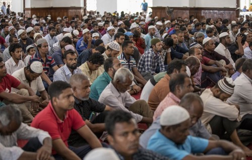Hiyaalu thafaathuvaa konme meehaku kaafirukoh, mujurimakah hadhai aburu kathilaigen nuvaane: Huthuba