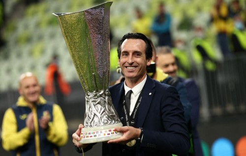 Mahujanunge Newcastle ge coach akah dhiyun enme gaathee Emery!