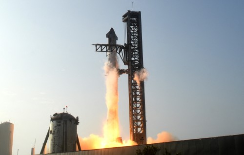 SpaceX ge varugadha ''StarShip'' javvah fonuvaalan thayyaaru vaanee