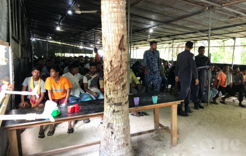 Seal in vanee bidheyseen ge kein buimaai fenaa karantah huras alhaifai: Rix
