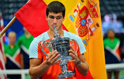 Umurun emme 19 aharugai US Open kaamiyaabukoh, Alcarez dhuniyeyge 1 vana ah
