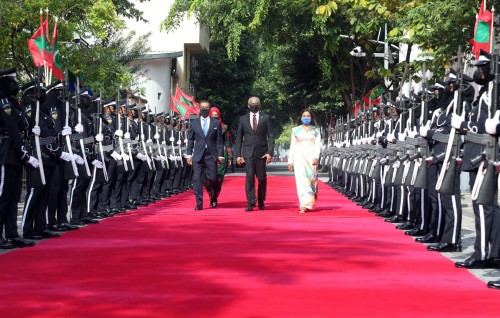 Raees ge dhe kanbalunnah Honour Guard eruvumah 17 anhen sifain