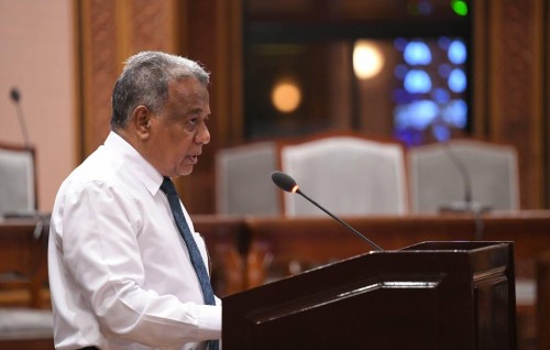 Harukashi fikuru ithuruvanee dheenah furahssaarakuraa meehunah sarukaarun fiyavalhu naalhaathee: idhikolhu
