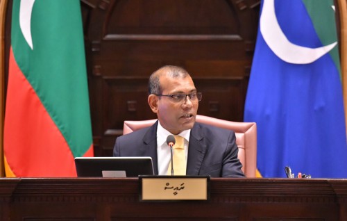 Iyyege jalsaa nimmaalee gavaaidhaa hilaafakah noon: Majlis raees